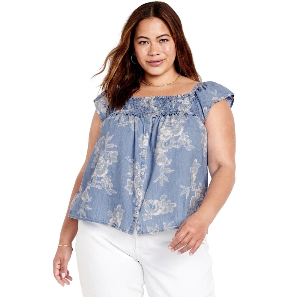 Old Navy Top Womens 3X Blue Floral Chambray Smocked Ruffle Square Tunic Boho